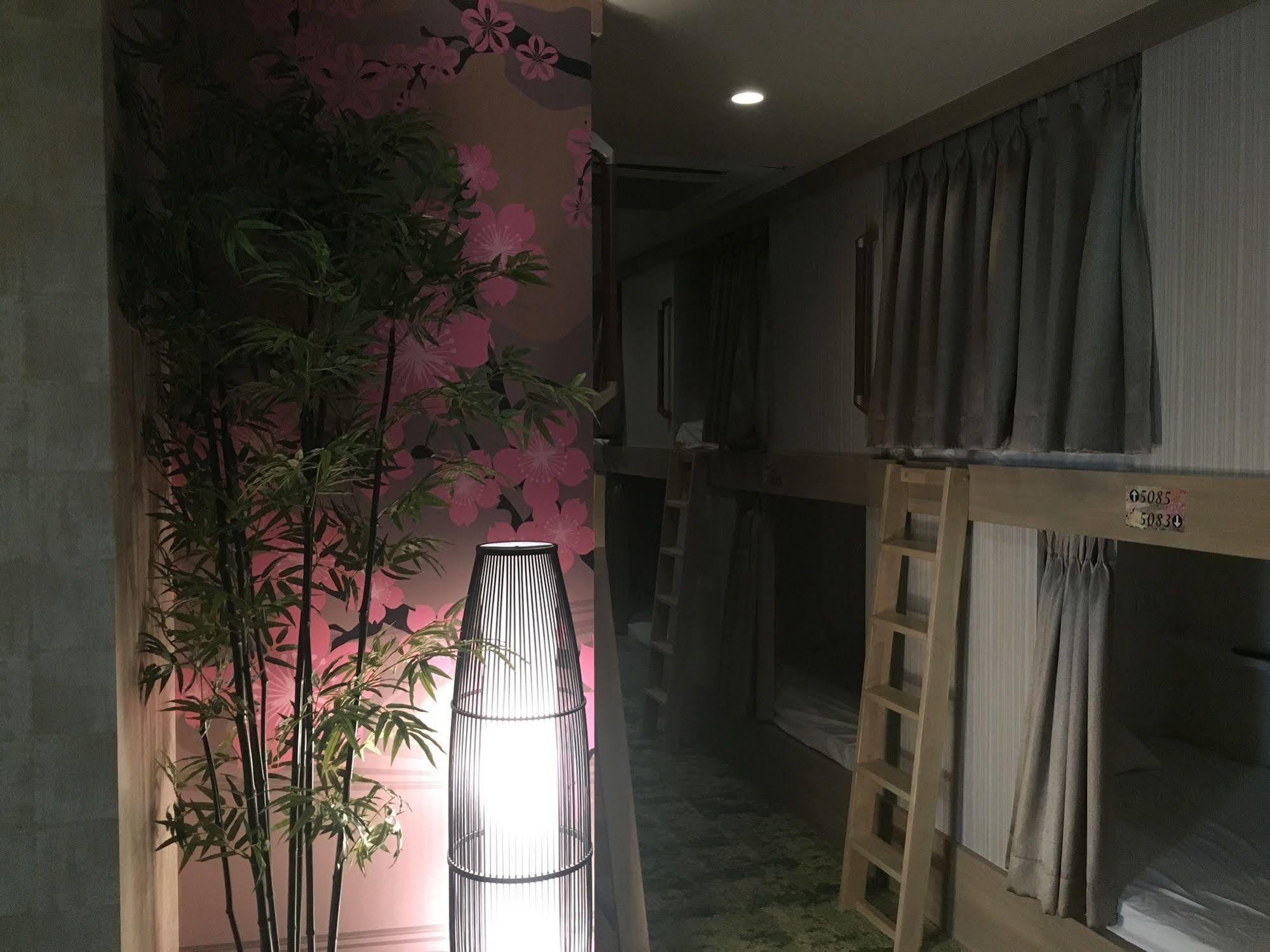 Ueno Station Hostel Oriental 1 Male Only Tóquio Exterior foto